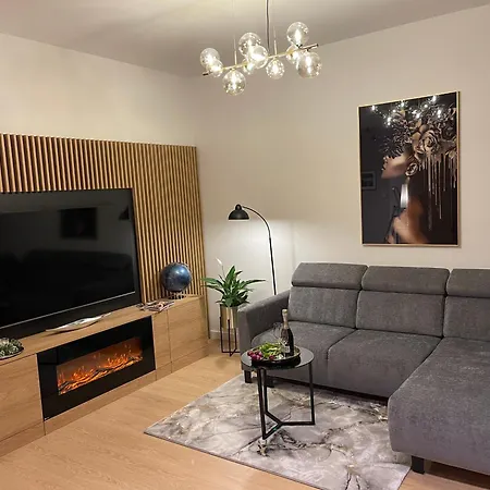 Апартаменты Nad Jeziorem Dlugim Lesna # 32