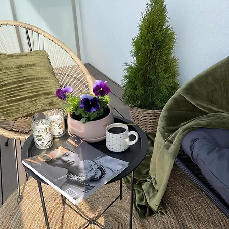 Апартаменты Nad Jeziorem Dlugim Lesna # 32 *