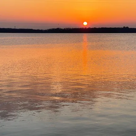 Nad Jeziorem Dlugim Lesna # 32 Апартаменты *